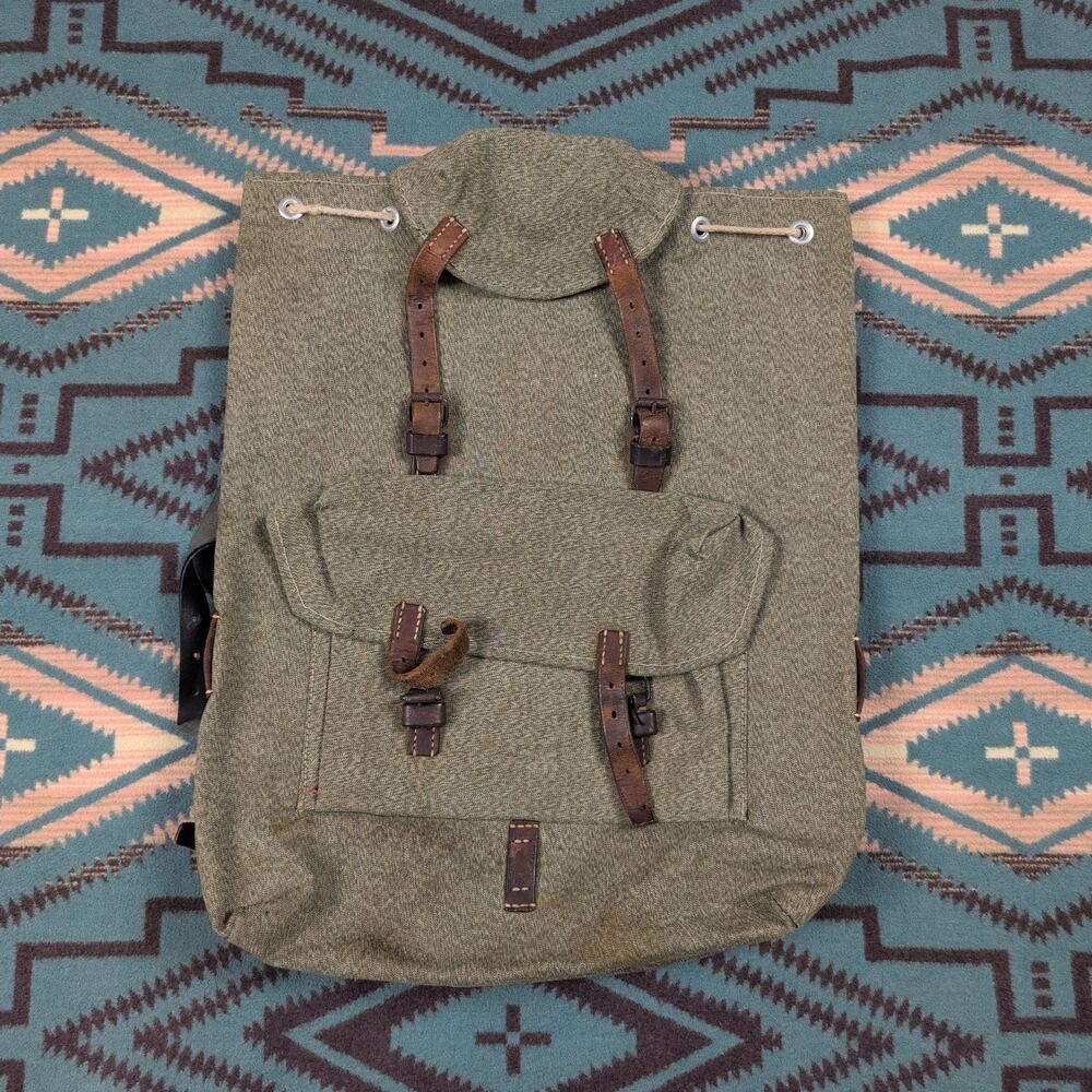 Vintage 1952 Swiss Army Military Backpack Rucksack Canvas Salt & Pepper Cold War